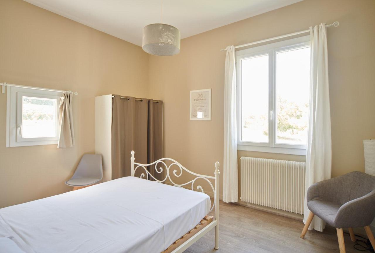 Le Carre Saint Pierre - Chambres D'Hotes Marey-les-Fussey Exteriör bild
